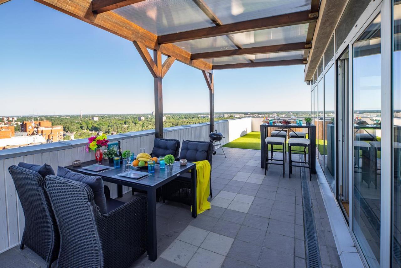 Skyhouse Riga Private Penthouse And Spa Esterno foto
